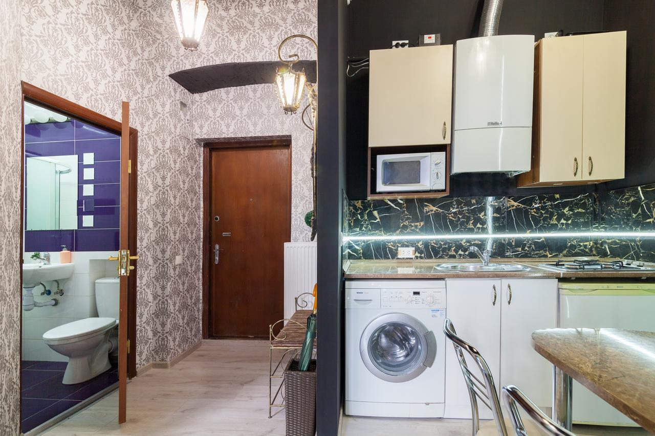 Austrian Apartments Leopolli Near Railway Station Львів Екстер'єр фото